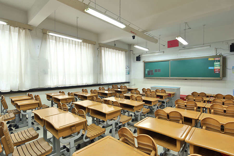 How should classroom lighting be designed?