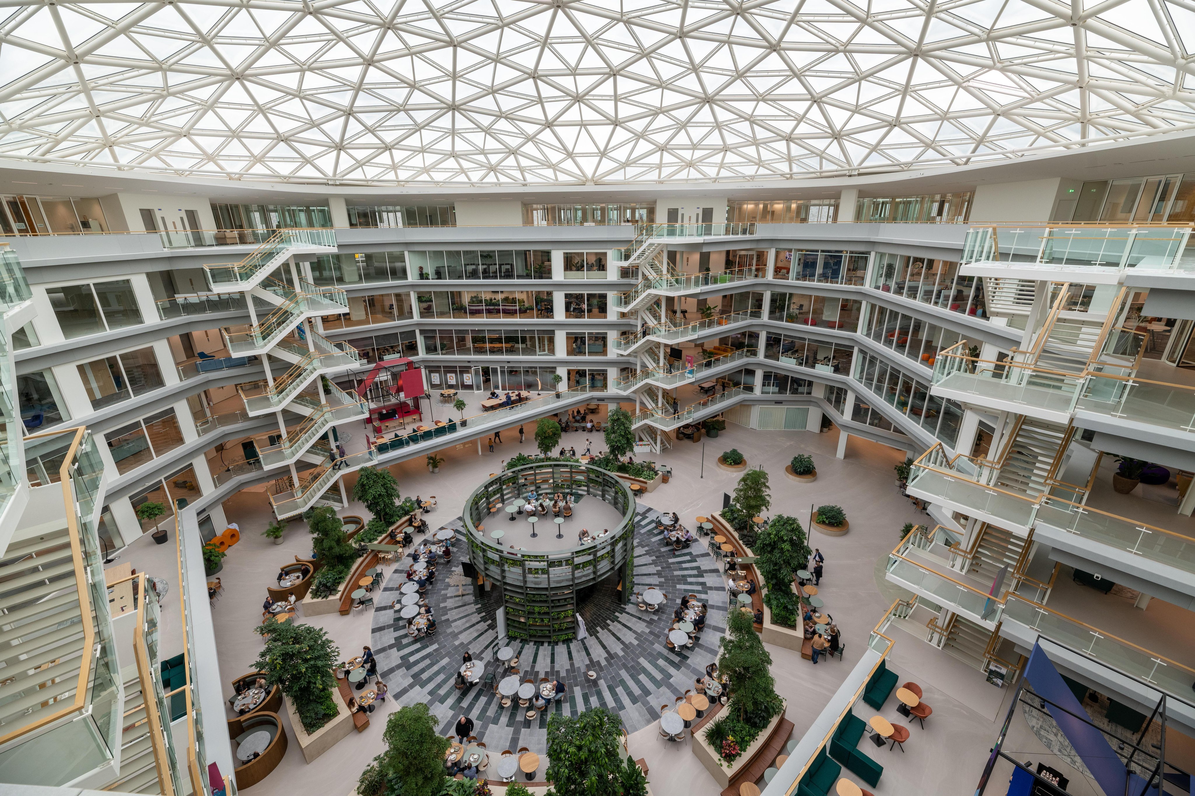 How the LED Industry Adapts to Global Sustainable Development Regulations